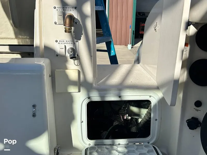Slide: The Image of 2005 Seaswirl Striper 2601 WA for sale in Athol, ID - 44