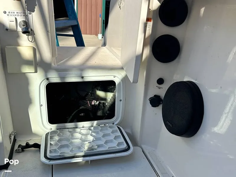 Slide: The Image of 2005 Seaswirl Striper 2601 WA for sale in Athol, ID - 45