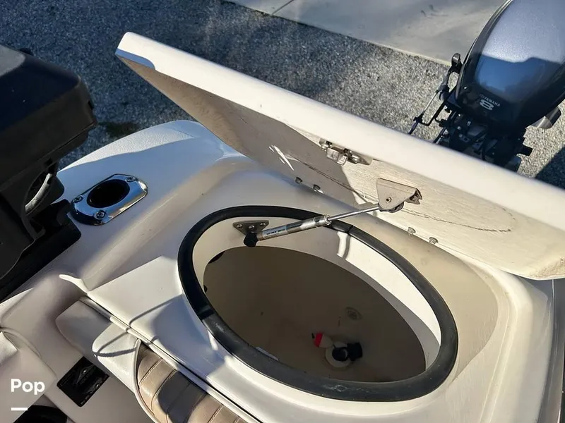 Slide: The Image of 2005 Seaswirl Striper 2601 WA for sale in Athol, ID - 51