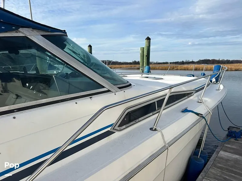 Slide: The Image of 1991 Sea Ray 350 EC for sale in Smithfield, VA - 15