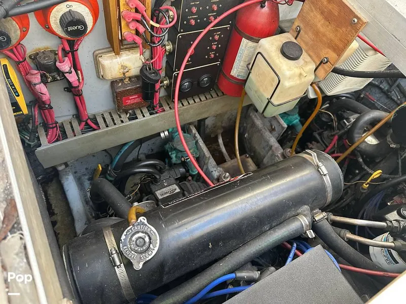 Slide: The Image of 1991 Sea Ray 350 EC for sale in Smithfield, VA - 48