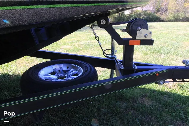 Slide: The Image of 2018 Skeeter ZX190 for sale in Goshen, OH - 61