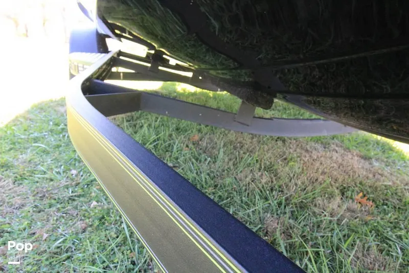 Slide: The Image of 2018 Skeeter ZX190 for sale in Goshen, OH - 63