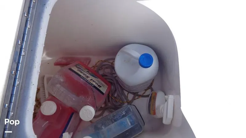 Slide: The Image of 2004 Sea Ray 480 Sedan for sale in Westerly, RI - 21