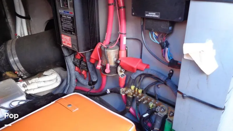 Slide: The Image of 2004 Sea Ray 480 Sedan for sale in Westerly, RI - 34