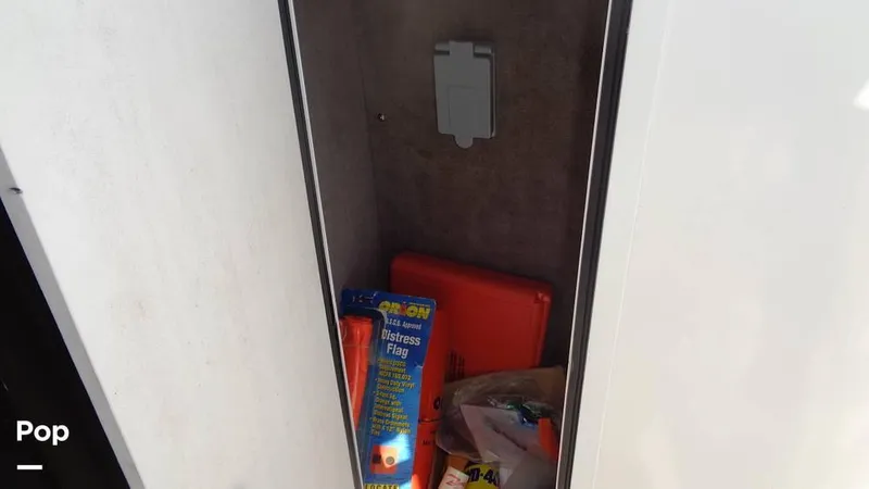 Slide: The Image of 2004 Sea Ray 480 Sedan for sale in Westerly, RI - 45