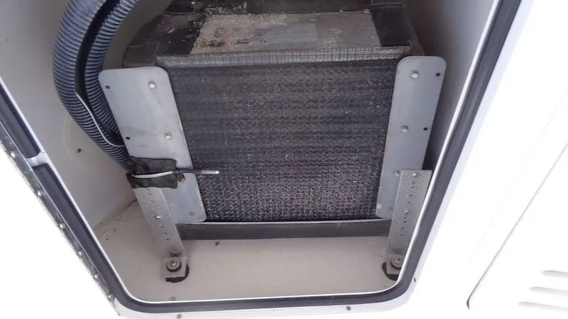 Slide: The Image of 2004 Sea Ray 480 Sedan for sale in Westerly, RI - 61