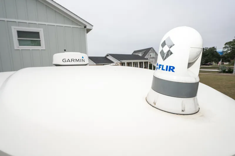 Slide: The Image of 2018 Chris-Craft Catalina 34 with Garmin and FLIR equipment on deck. - 21