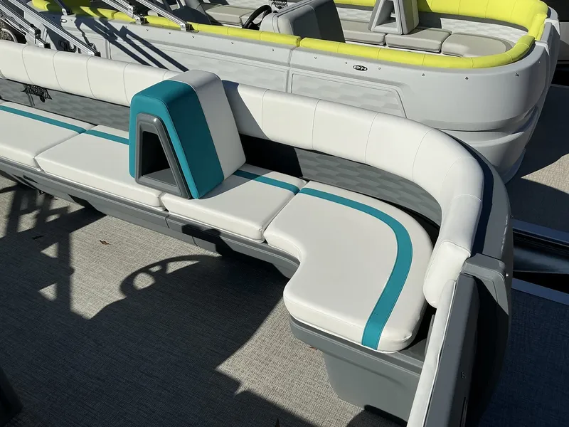 Slide: The Image of Aura Glacier 2025 - 4