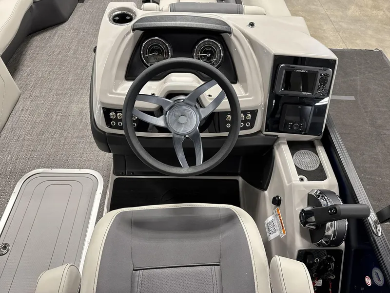 Slide: The Image of Barletta Cabrio 22UC 2025 - 12