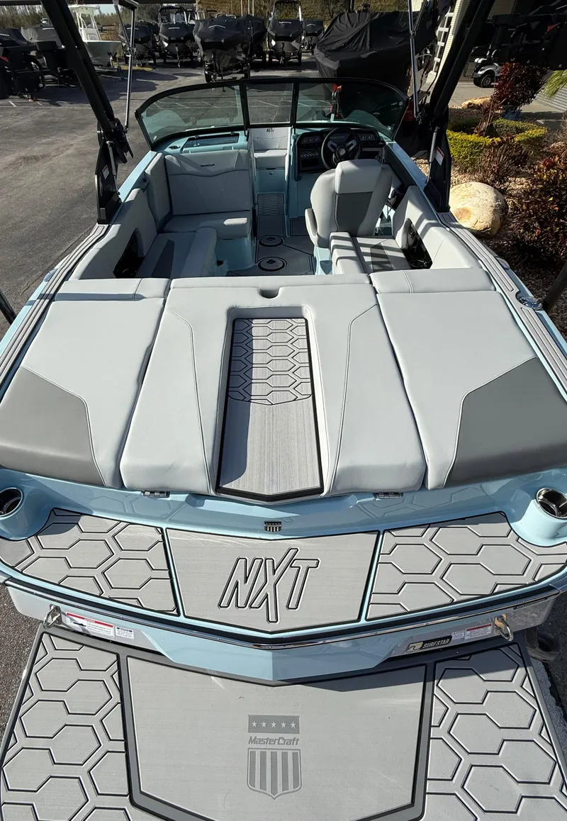 Slide: The Image of MasterCraft NXT20 2025 - 8