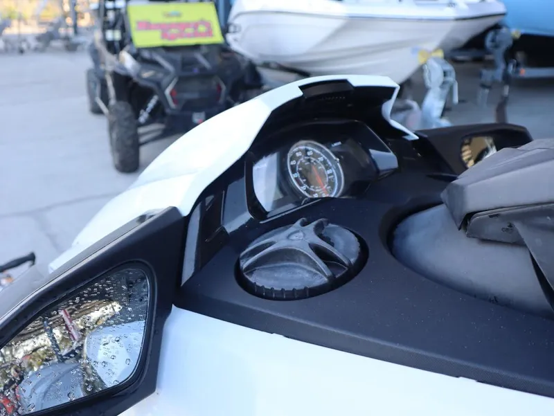 Slide: The Image of Yamaha FX SHO 2014 - 11