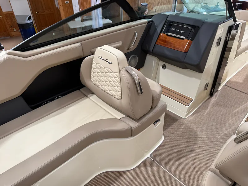 Slide: The Image of Chris-Craft Sportster 28 2025 - 12