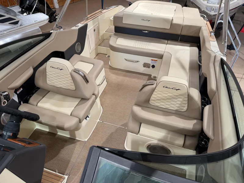 Slide: The Image of Chris-Craft Sportster 28 2025 - 16