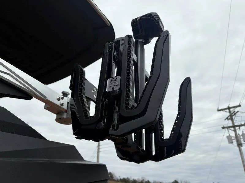 Slide: The Image of Malibu 25 LSV 2025 - 112