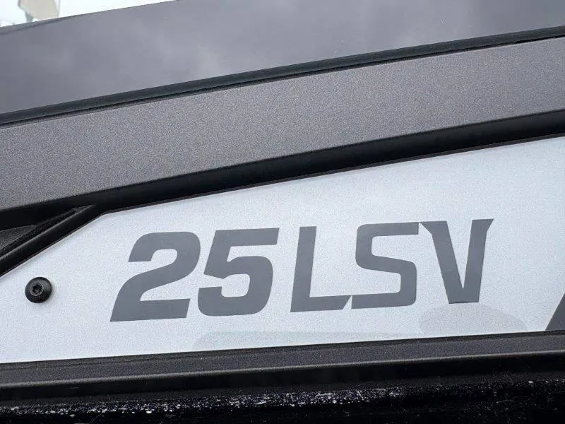 Slide: The Image of Malibu 25 LSV 2025 - 113