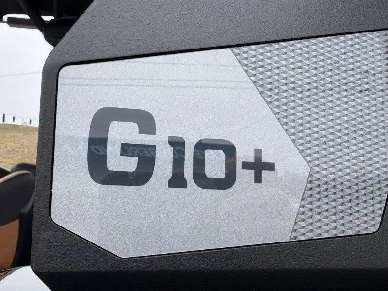 Slide: The Image of Malibu 25 LSV 2025 - 120