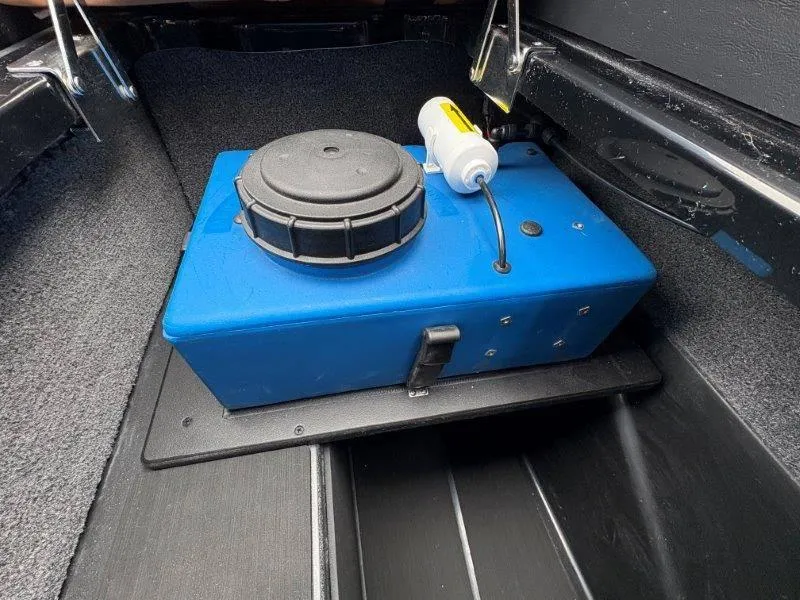 Slide: The Image of Malibu 25 LSV 2025 - 121