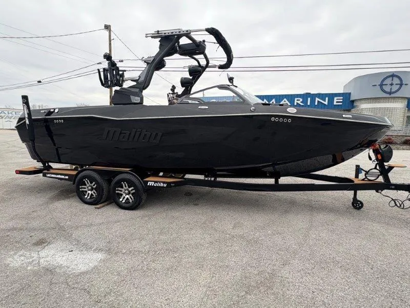 Slide: The Image of Malibu 25 LSV 2025 - 143