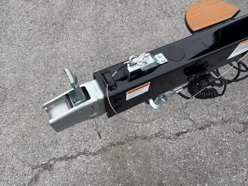 Slide: The Image of Malibu 25 LSV 2025 - 144