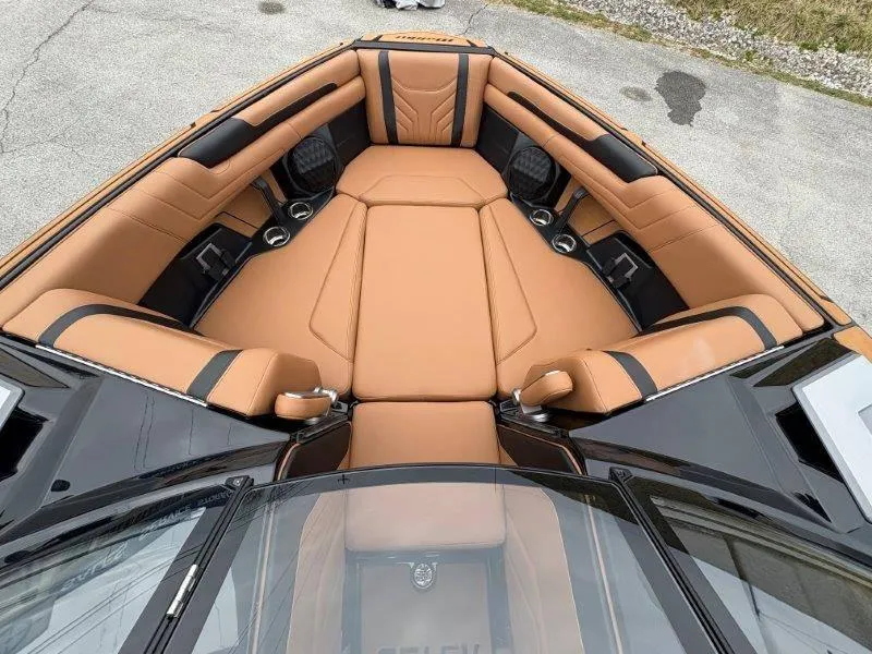 Slide: The Image of Malibu 25 LSV 2025 - 73