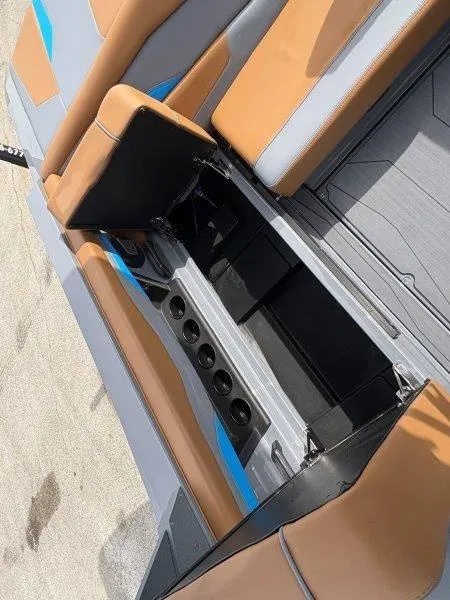 Slide: The Image of Axis T220 2025 - 42