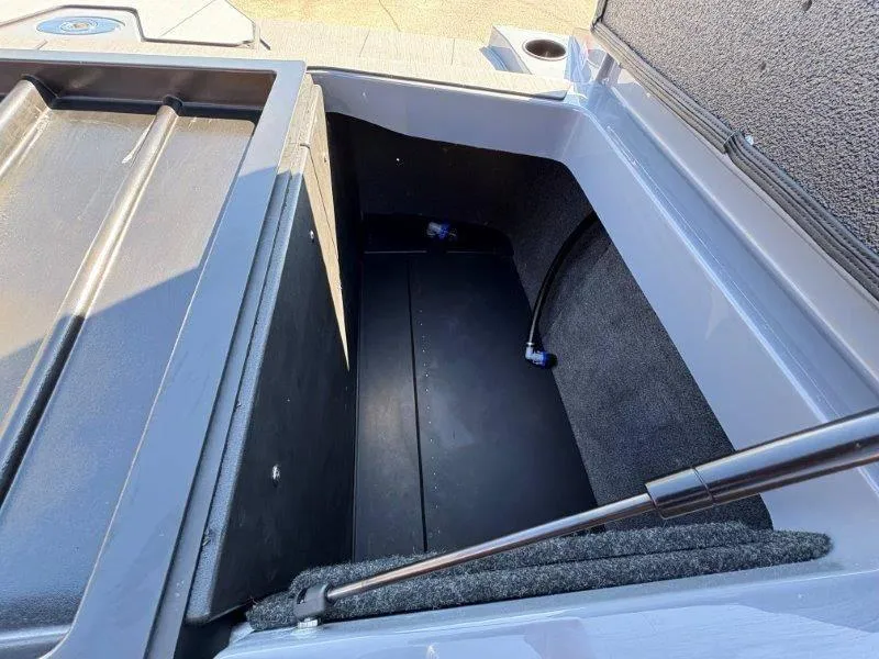 Slide: The Image of Axis T220 2025 - 65