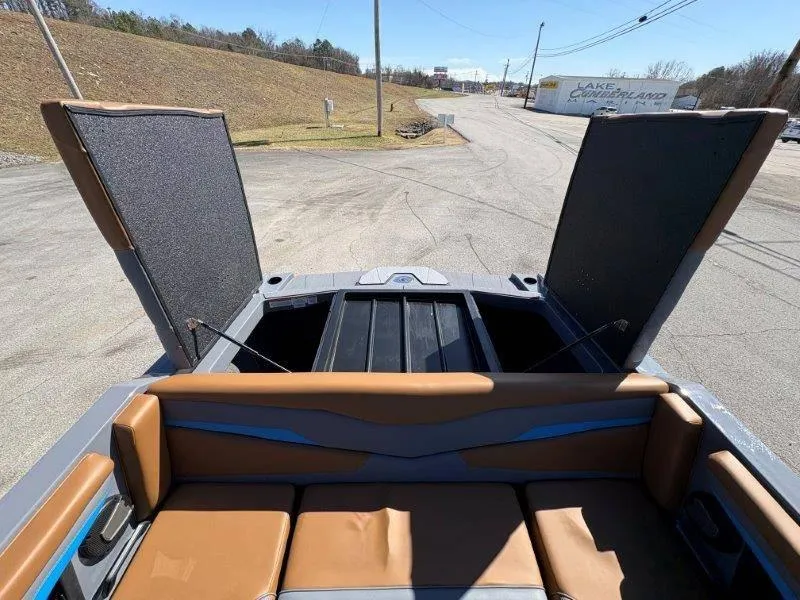 Slide: The Image of Axis T220 2025 - 68