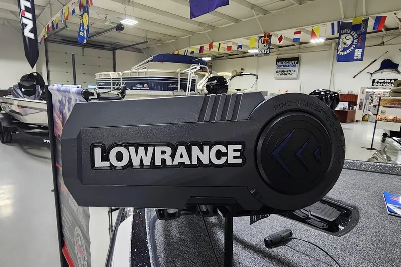 Slide: The Image of Lowrance equipment on 2025 Ranger Z520R Cup-Equipped boat in showroom. - 3