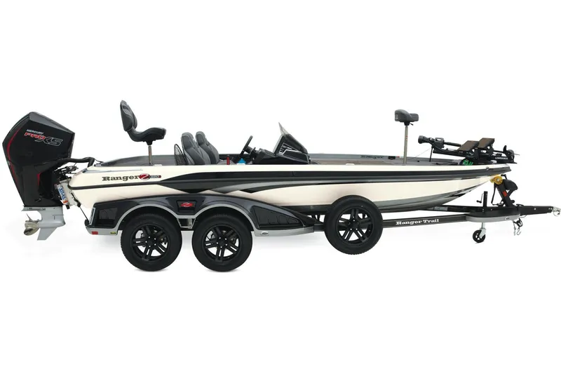 Slide: The Image of 2025 Ranger Z520R Cup-Equipped boat displayed in a showroom with sleek design. - 6