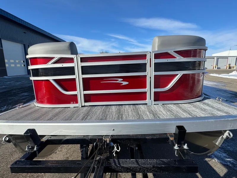 Slide: The Image of Bennington 20SL 2025 - 3