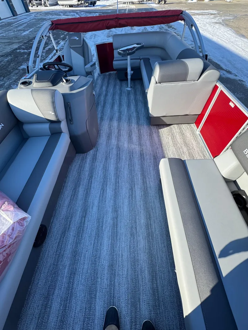 Slide: The Image of Bennington 20SL 2025 - 4