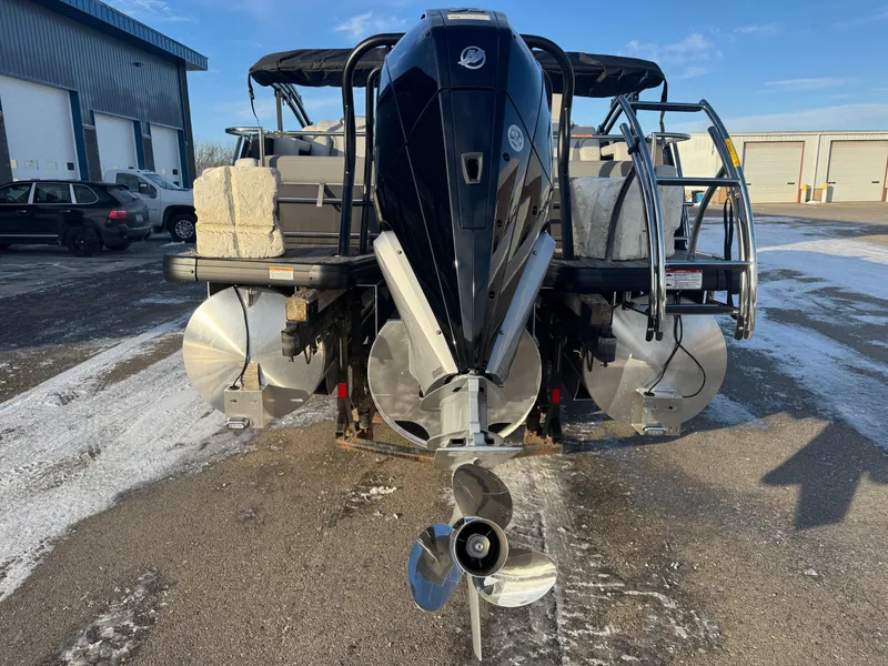 Slide: The Image of Monaco 235 RL 2025 - 10