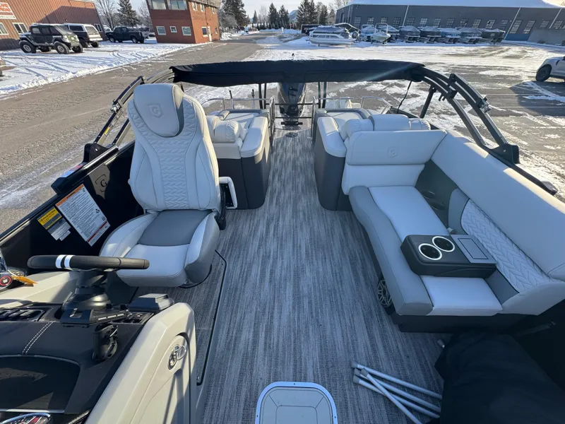 Slide: The Image of Monaco 235 RL 2025 - 8