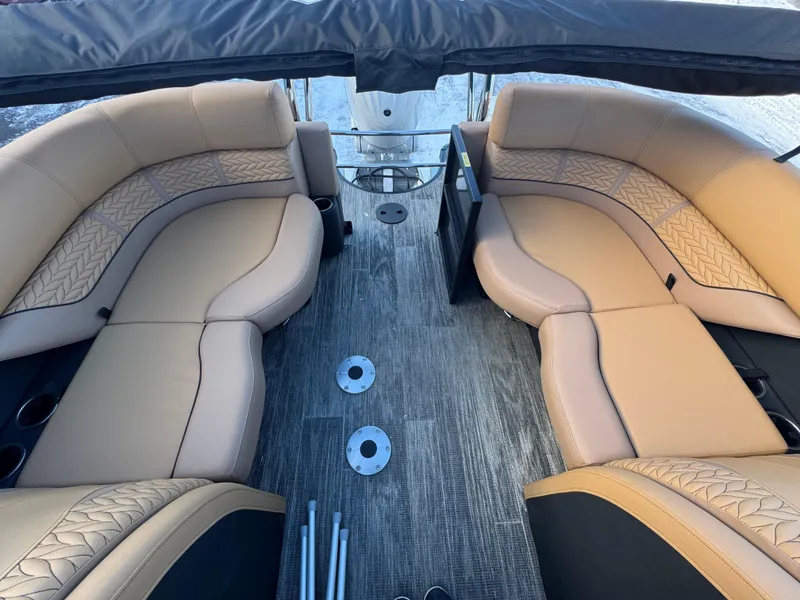 Slide: The Image of Monaco 255 SB 2025 - 10