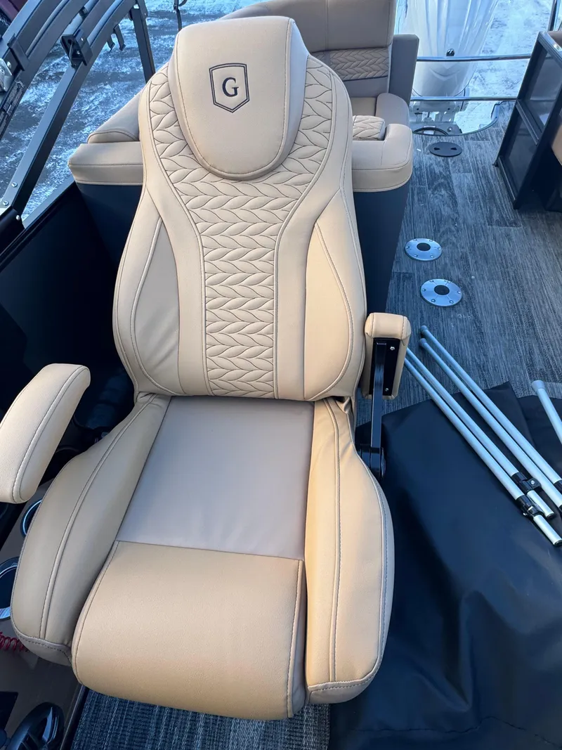 Slide: The Image of Monaco 255 SB 2025 - 8