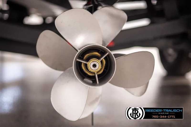 Slide: The Image of Four Winns H2 2025 - 60