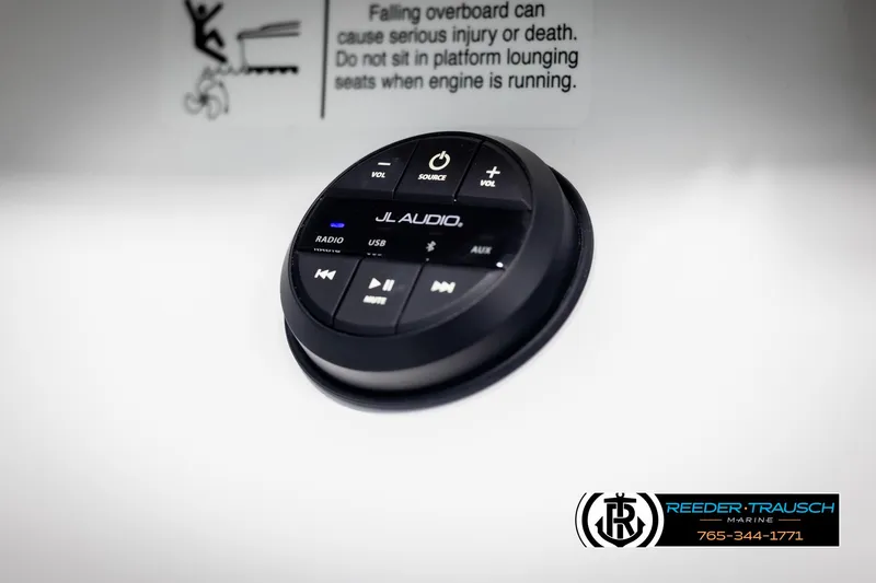 Slide: The Image of Four Winns H2 2025 - 65