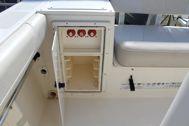 Slide: The Image of 2008 Pursuit C230 - 28