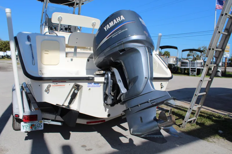 Slide: The Image of 2008 Pursuit C230 - 30