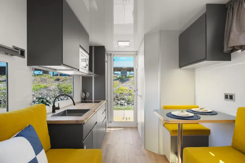 Slide: The Image of Navisyo Homes NV.8 2022 - 61