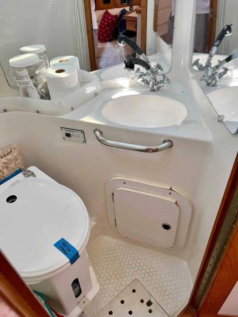 Slide: The Image of Catalina 320 2000 - 53