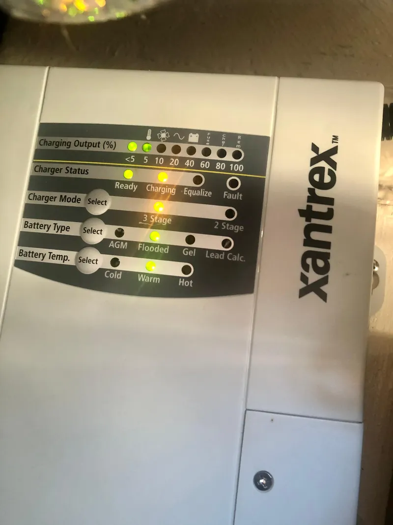 Slide: The Image of Catalina 320 2000 - 68