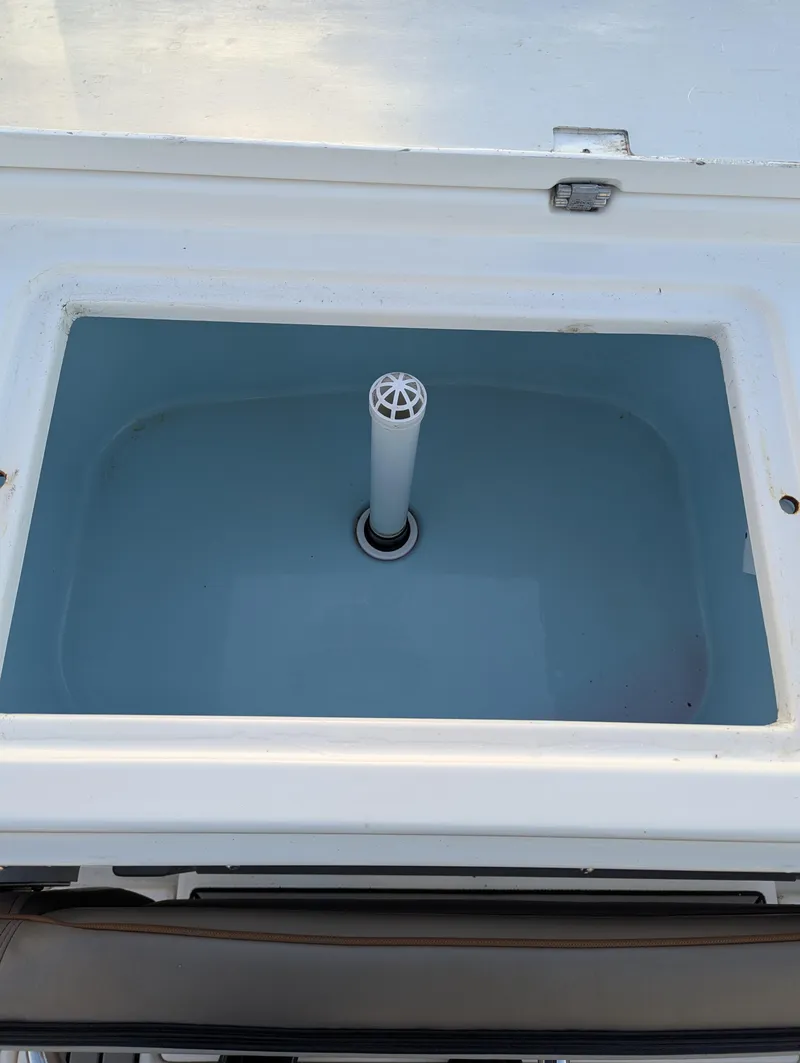 Slide: The Image of Livewell compartment on 2022 Cutwater C-32 CB boat. - 21