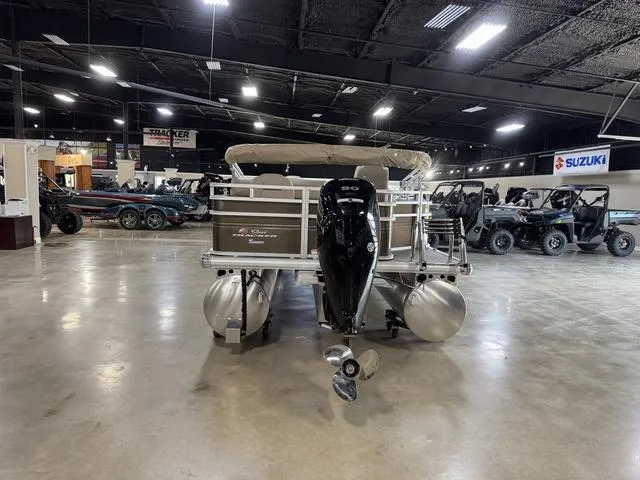 Slide: The Image of Sun Tracker Sportfish™ 20 DLX 2024 - 4