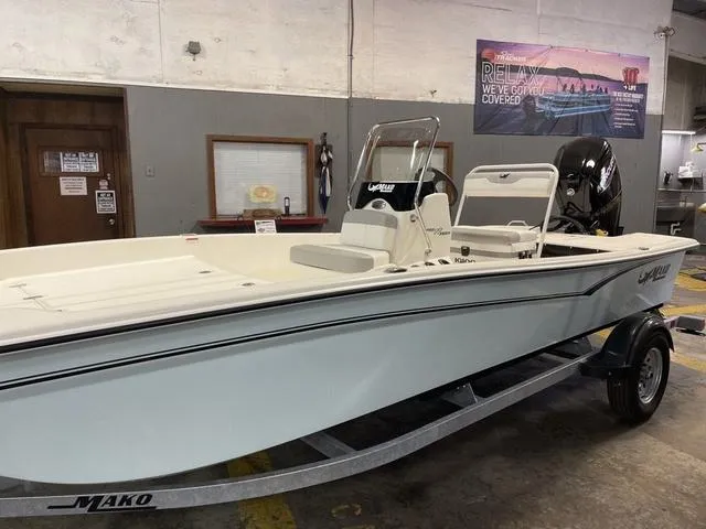 Slide: The Image of Mako Pro Skiff 17 CC 2024 - 3