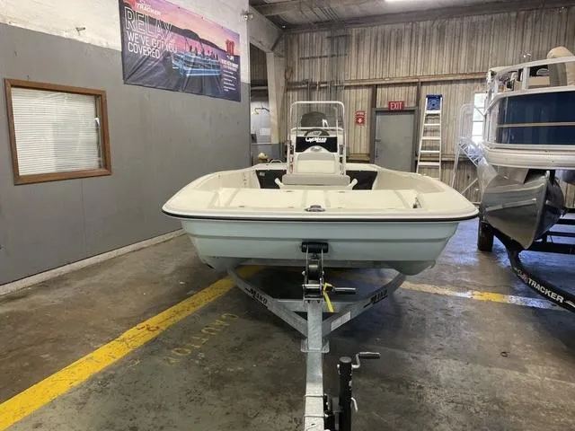 Slide: The Image of Mako Pro Skiff 17 CC 2024 - 4