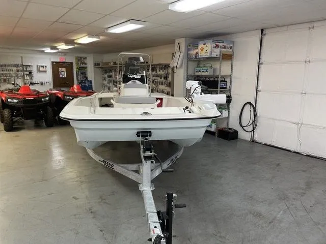 Slide: The Image of Mako Pro Skiff 15 CC 2024 - 4