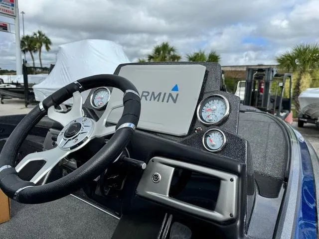 Slide: The Image of Nitro Z19 2024 - 9