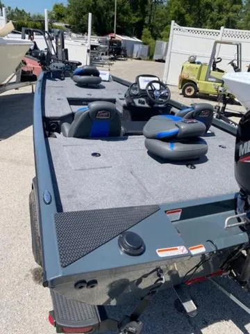 Slide: The Image of Ranger RT178 2024 - 2